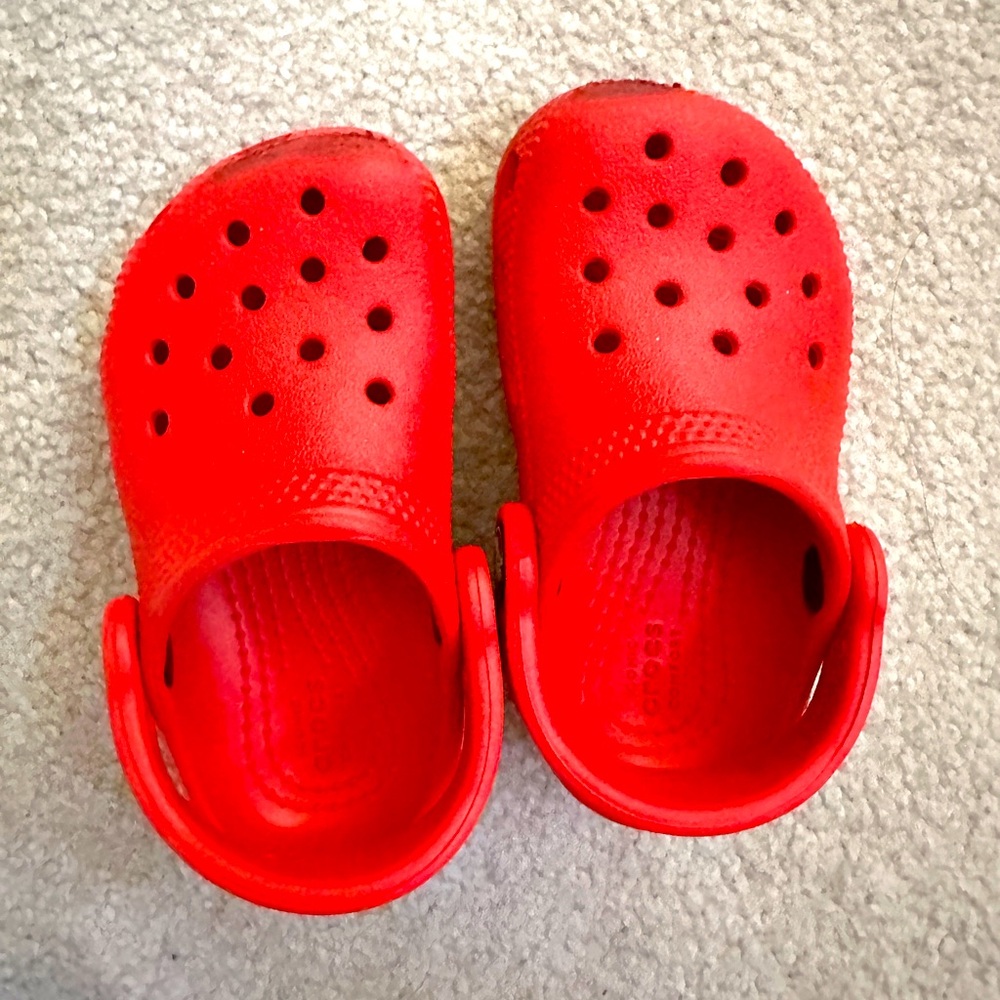 Crocs for Toddler SizeC6 Red